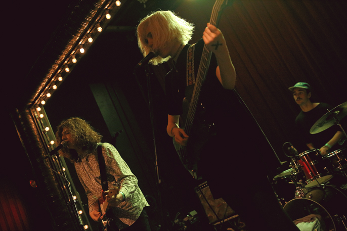 Pretext-Social-Club_Sunflower-Bean_Union-Pool_photo-by-Jessica-Straw_IMG1